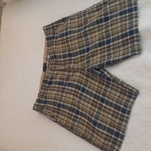 IZOD Men's Plaid Bermuda